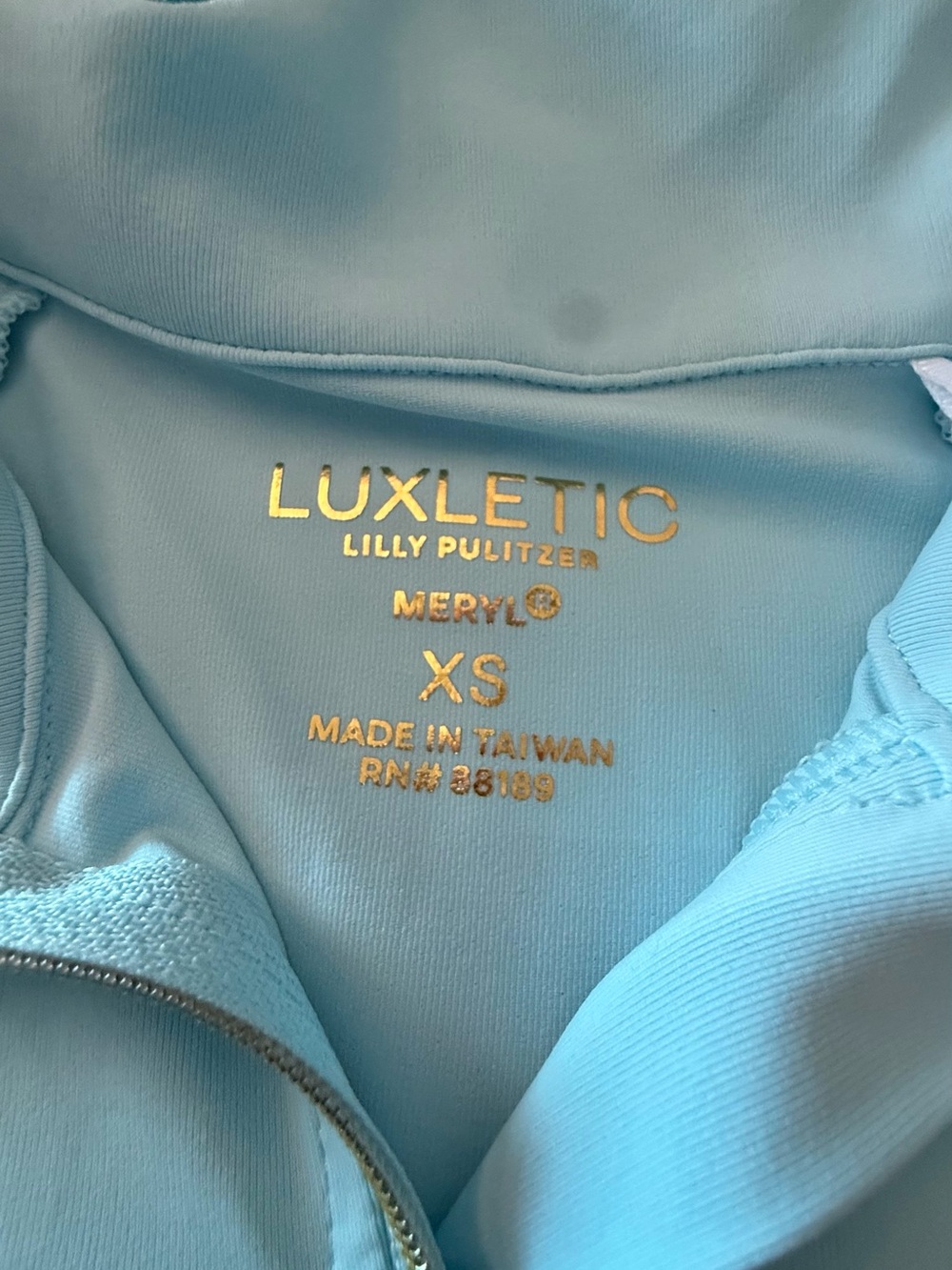 Lilly Pulitzer Luxletic Justine Half Zip UPF 50 Pullover|Fresh Water Blue|XS|NWT - Picture 7 of 7